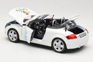 Audi TT 8N Kabriolets Balts Maisto 1:18 56065 Metāls — attēls 5 no 8