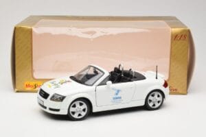 Audi TT 8N Kabriolets Balts Maisto 1:18 56065 Metāls — attēls 8 no 8