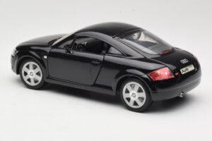 Audi TT 8N Melns Revell 1:18 08953 Metāls — attēls 7 no 8