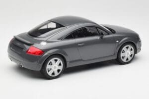 Audi TT 8N Coupe Grey Metallic Minichamps 1:18 155017020 Metāls — attēls 2 no 6