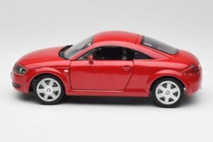 Audi TT 8N Coupe Sarkans Revell 1:18 89909092 Metāls — attēls 4 no 8