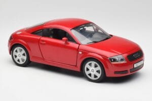 Audi TT 8N Coupe Sarkans Revell 1:18 89909092 Metāls — attēls 6 no 8