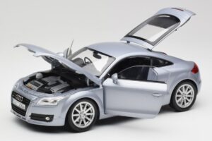 Audi TT 8N RHD Lake Sudrabs Metaliks Minichamps 1:18 150015020 Metāls — attēls 2 no 8