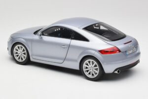 Audi TT 8N RHD Lake Sudrabs Metaliks Minichamps 1:18 150015020 Metāls — attēls 7 no 8