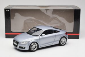 Audi TT 8N RHD Lake Sudrabs Metaliks Minichamps 1:18 150015020 Metāls — attēls 8 no 8