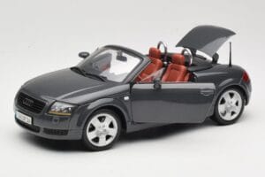 Audi TT 8N Roadster Pelēks Maisto 1:18 50346 Metāls — attēls 2 no 8