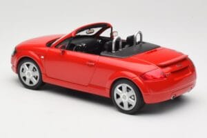 Audi TT 8N Roadster Sarkans Minichamps 1:18 155017032 Metāls — attēls 5 no 6