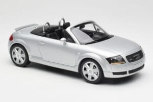 Audi TT 8N Roadster Silver Metallic Minichamps 1:18 155017031 Metāls — attēls 4 no 6