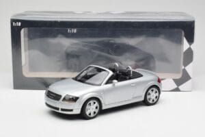 Audi TT 8N Roadster Silver Metallic Minichamps 1:18 155017031 Metāls — attēls 6 no 6