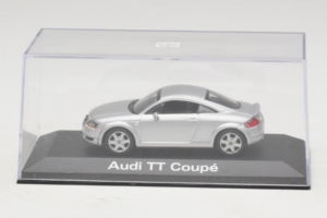 Audi TT 8N Sudrabs Minichamps 1:43 5019800423 Metāls — attēls 4 no 5