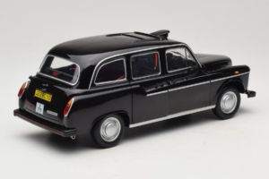 Austin FX4 London Taxi Melns Minichamps 1:18 180136000 Metāls — attēls 3 no 8