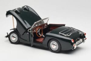 Austin-Healey Sprite Leaf Green Revell 1:18 08837 Metāls — attēls 5 no 8