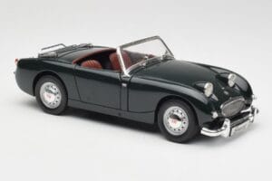 Austin-Healey Sprite Leaf Green Revell 1:18 08837 Metāls — attēls 6 no 8