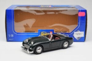 Austin-Healey Sprite Leaf Green Revell 1:18 08837 Metāls — attēls 8 no 8