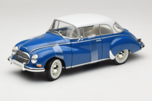 Auto Union 1000 S Coupe Zils Balts Revell 1:18 08909 Metāls