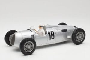 Auto Union Typ C #18 B. Rosemeyer Internationales Eifelrennen Nürburgring Winner 1936 Minichamps 1:18 Auto Union Typ C #18 B. Rosemeyer Internationales Eifelrennen Nürburgring Winner 1936 Minichamps 1:18 155361018 Metāls