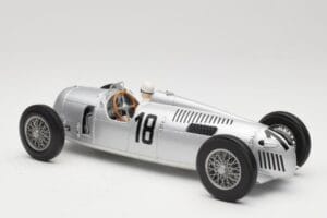 Auto Union Typ C #18 B. Rosemeyer Internationales Eifelrennen Nürburgring Winner 1936 Minichamps 1:18 155361018 Metāls — attēls 5 no 6