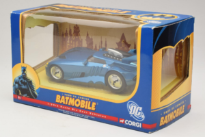Batmobile DC Comics Corgi 1:24 77511 Metāls — attēls 3 no 3