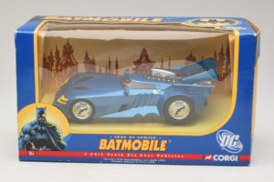 Batmobile DC Comics Corgi 1:24 77511 Metāls