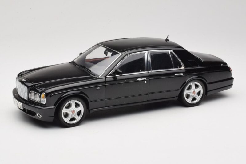 Bentley Arnage R Melns Minichamps 1:18 100139071 Metāls