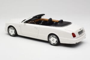 Bentley Azure Glacier White Minichamps 1:18 100139502 Metāls — attēls 7 no 8