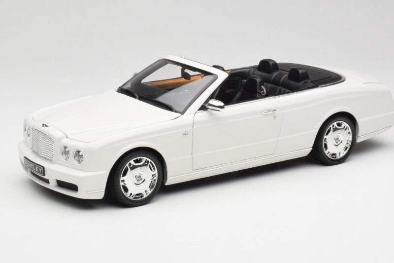 Bentley Azure Glacier White Minichamps 1:18 100139502 Metāls