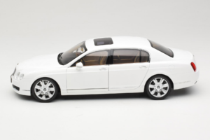 Bentley Continental Flying Spur Balts Minichamps 1:18 100139461 Metāls — attēls 4 no 8