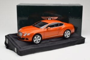 Bentley Continental GT Orange Metallic Minichamps 1:18 100139921 Metāls — attēls 8 no 8