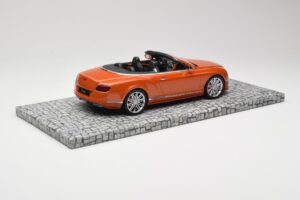 Bentley Continental GT Speed Kabriolets Orange Metallic Minichamps 1:18 107139430 Metāls — attēls 2 no 6