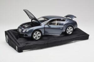 Bentley Continental GT Thunder Pelēks Minichamps 1:18 BL835 — attēls 2 no 8