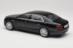Bentley Flying Spur W12 Onyx Black Kyosho 1:18 08891NX Metāls — attēls 7 no 8