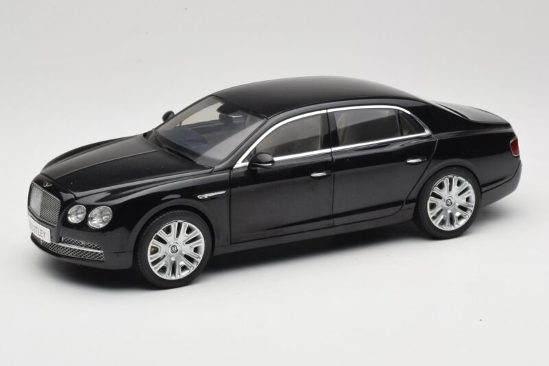 Bentley Flying Spur W12 Onyx Black Kyosho 1:18 08891NX Metāls