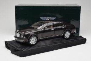 Bentley Mulsanne Burnt Oak Minichamps 1:18 100139905 Metāls — attēls 8 no 8