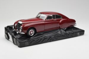 Bentley R-Type Continental Tudor Sarkans Minichamps 1:18 100139421 Metāls