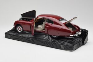 Bentley R-Type Continental Tudor Sarkans Minichamps 1:18 100139421 Metāls — attēls 5 no 8