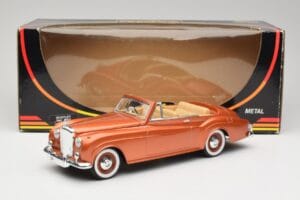Bentley Type S2 Mulliner Kabriolets Tudor Oranžs Metāliski Solido 1:18 8007 Metāls — attēls 8 no 8