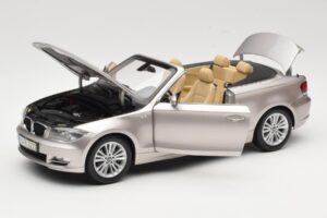 BMW 1 Series E88 Kabriolets Mineral Silver Metallic Kyosho 1:18 80430427020 Metāls — attēls 2 no 8