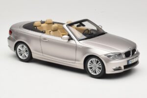 BMW 1 Series E88 Kabriolets Mineral Silver Metallic Kyosho 1:18 80430427020 Metāls — attēls 6 no 8