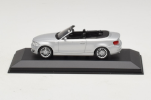 BMW 1-Series E88 Kabriolets Titan Silver Minichamps 1:43 80420427037-R1 Metāls