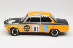 BMW 1600-2 BMW Alpina #61 R. Herzog / N. Lauda DNF 6 Hours Nurburgring 1970 Minichamps 1:18 155702661 Metāls — attēls 3 no 6