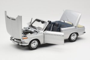 BMW 1600 Kabriolets Sudrabs Minichamps 1:18 80430145819 Metāls — attēls 2 no 8