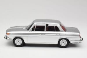 BMW 1800 Ti Sudrabs Minichamps 1:18 107024000 Sveķi — attēls 3 no 6