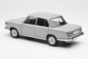 BMW 1800 TiSA Bernina Pelēks AUTOart 1:18 70621 Metāls — attēls 7 no 8