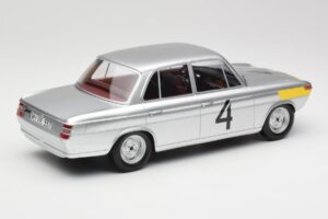 BMW 1800 TiSA #4 J. Ickx / J. van Ophem 24 Hours of Spa 1965 Winners Minichamps 1:18 107652504 Sveķi — attēls 2 no 6