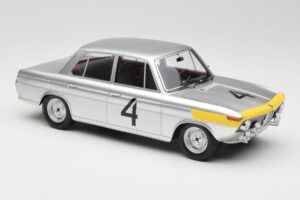 BMW 1800 TiSA #4 J. Ickx / J. van Ophem 24 Hours of Spa 1965 Winners Minichamps 1:18 107652504 Sveķi — attēls 4 no 6