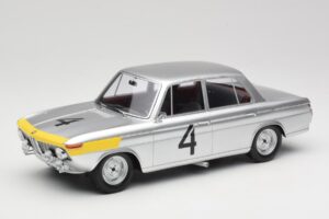 BMW 1800 TiSA #4 J. Ickx / J. van Ophem 24 Hours of Spa 1965 Winners Minichamps 1:18 107652504 Sveķi