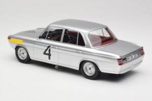 BMW 1800 TiSA #4 J. Ickx / J. van Ophem 24 Hours of Spa 1965 Winners Minichamps 1:18 107652504 Sveķi — attēls 5 no 6