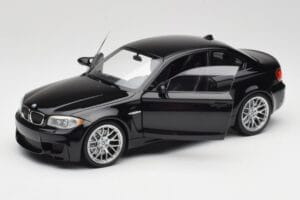 BMW 1M Coupe E82 Black Metallic Minichamps 1:18 110020021 Metāls — attēls 2 no 8