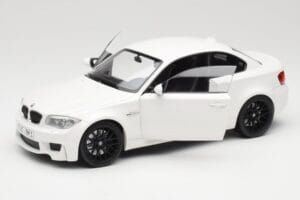 BMW 1M Coupe E82 Balts Minichamps 1:18 110020022 Metāls — attēls 2 no 8