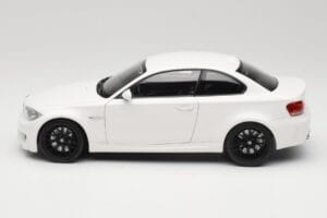 BMW 1M Coupe E82 Balts Minichamps 1:18 110020022 Metāls — attēls 4 no 8
